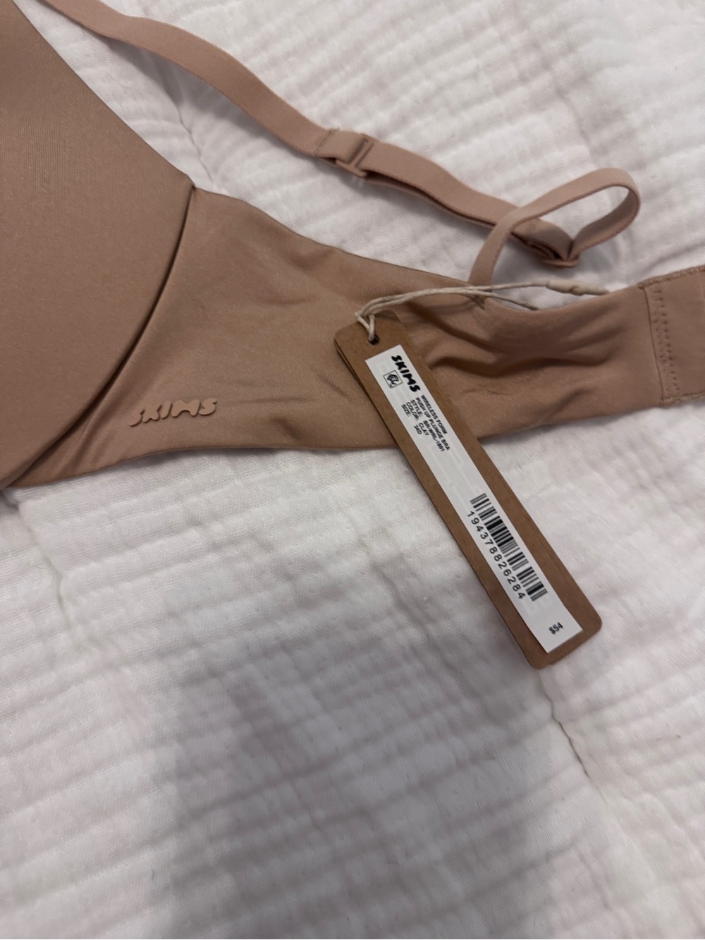 SKIMS Sculpting T-Shirt Bra - Light Brown/Nude